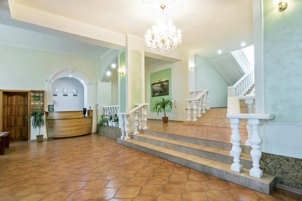 Centralny Hotel Krivói Rog Exterior foto
