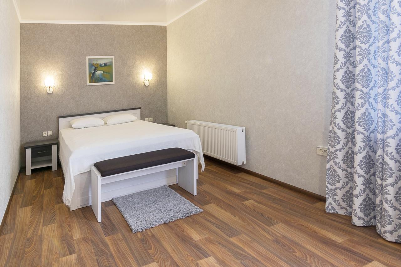 Centralny Hotel Krivói Rog Exterior foto
